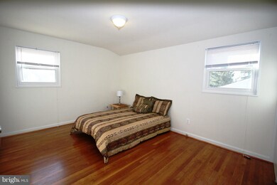 12817 Weiss St, Rockville, MD 20853 - photo 7
