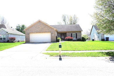 45 Golden Tree Ln, Indianapolis, IN 46227 - photo 2