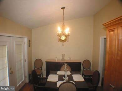 11808 Cleaver Dr, Bowie, MD 20721 - photo 5