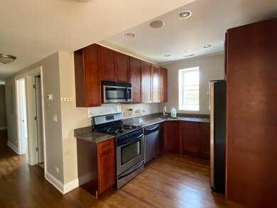 2814 W Arthur Ave unit 3, Chicago, IL 60645 - photo 4