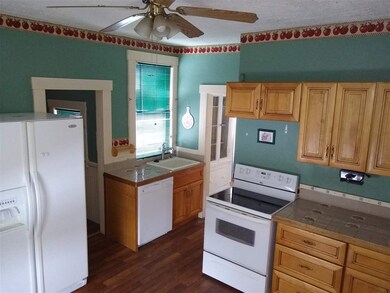 17 Pierce St, Nashua, NH 03060 - photo 2