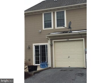 233 Springmont Dr, Reading, PA 19610 - photo 2