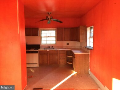 107 S Brown St, Gloucester City, NJ 08030 - photo 2