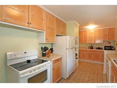 414 Coolidge Ave, Statesville, NC 28677 - photo 7