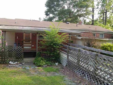 606 Maple St, Jacksonville, NC 28540 - photo 4