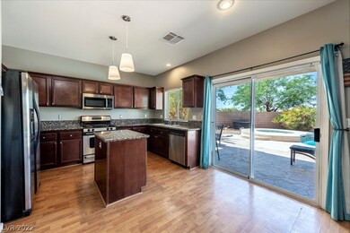 Kitchen with Island & Granite Counters - All Appli