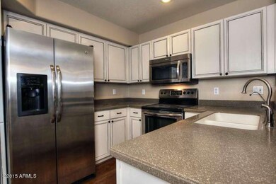 633 S Crows Nest Gilbert AZ-small-007-Ki
