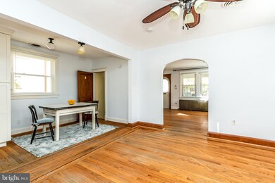 3013 Fleetwood Ave, Baltimore, MD 21214 - photo 7