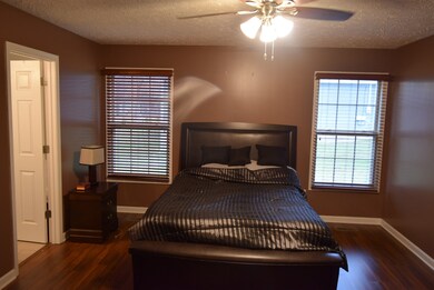 416 Woodrow St, Manchester, TN 37355 - photo 3