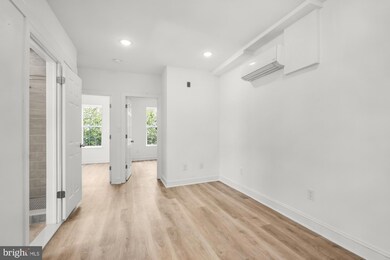 2046 E Huntingdon St unit 2F, Philadelphia, PA 19125 - photo 3