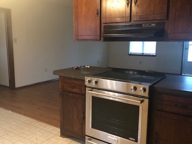 110 E B Ave, Cache, OK 73527 - photo 3