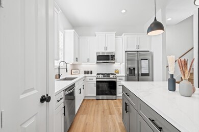 1311 Oak Tree Forest Ct, Houston, TX 77018 - photo 7