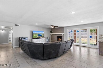 04-Living Room
