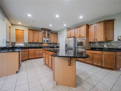 Wow-what a kitchen...a chef's dream come true.