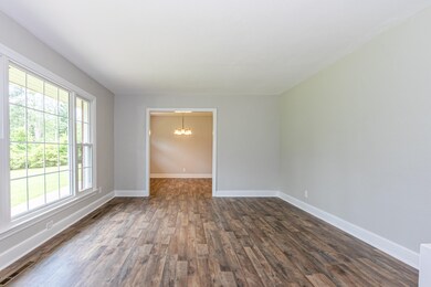 409 Country Club Dr, Jacksonville, NC 28546 - photo 6