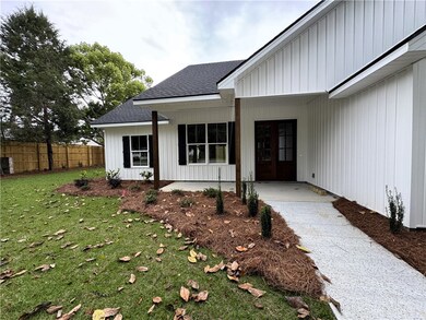 675 E Cherry St, Jesup, GA 31546 - photo 2