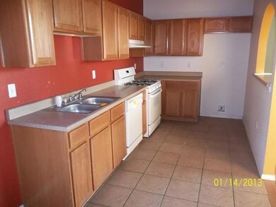 744 Desierto Bonito St, Horizon City, TX 79928 - photo 4