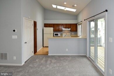 4056 Grays Pointe Ct unit 4056C, Fairfax, VA 22033 - photo 7