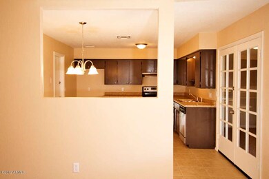 318 E Jacaranda St, Mesa, AZ 85201 - photo 2