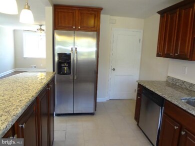 1213 Linkside Dr, Parkville, MD 21234 - photo 6