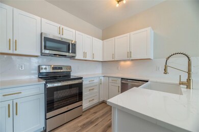 New range and microwave, all SS!