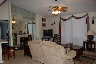 952 Aries Rd W, Jacksonville, FL 32216 - photo 5