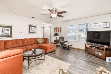 010_4783 Perlman Street 007