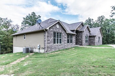 1081 Cr 420, Poplar Bluff, MO 63901 - photo 2