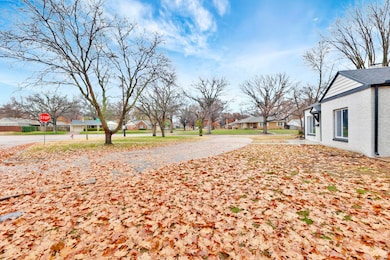 5608 E Park Hollow Dr, Wichita, KS 67208 - photo 5