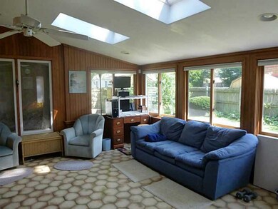 9 Royal Ave, Riverside, RI 02915 - photo 6