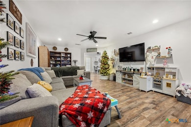 1217 E Avenue H, Nolanville, TX 76559 - photo 4