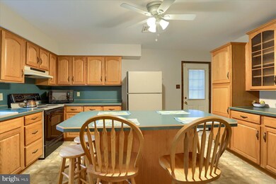 4 Ardmore Dr, Hummelstown, PA 17036 - photo 4