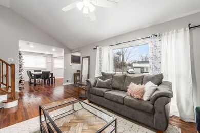 [005] 4882 Beatrice Dr, Columbu