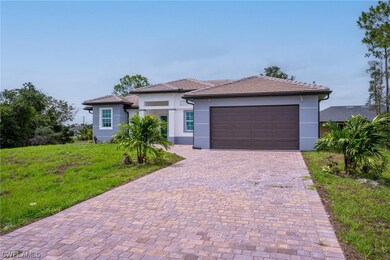255 Blackstone Dr, Fort Myers, FL 33913 - photo 5