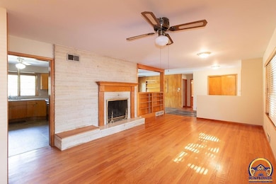 1608 SW 26th St, Topeka, KS 66611 - photo 7