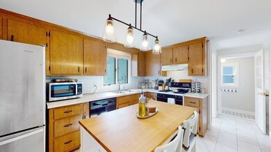 26 Prentiss St, Malden, MA 02148 - photo 7