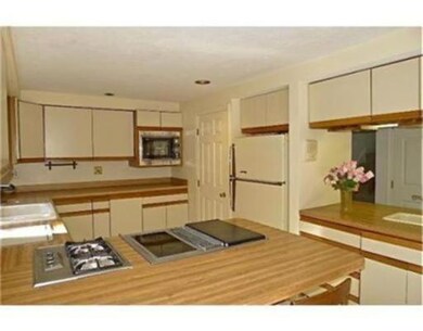 300 Walnut St, Wellesley Hills, MA 02481 - photo 5