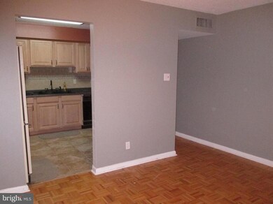 Racquet Club Condominium unit 1103, Hyattsville, MD 20783 - photo 5