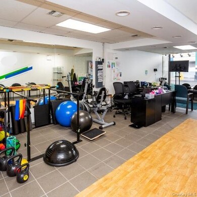Gym with a drop ceiling