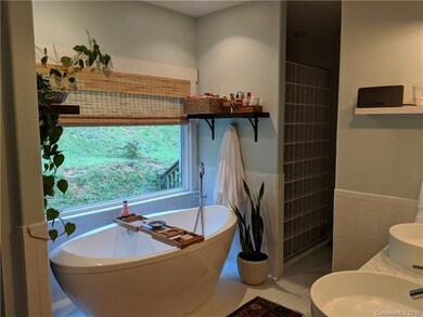 33 Silver Spoon Dr, Leicester, NC 28748 - photo 6