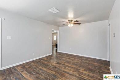 207 Ridge St, Copperas Cove, TX 76522 - photo 6