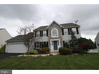 2701 Halleck Dr, Whitehall, PA 18052 - photo 2