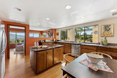 Kitchen & dining - 1119 N Signal St