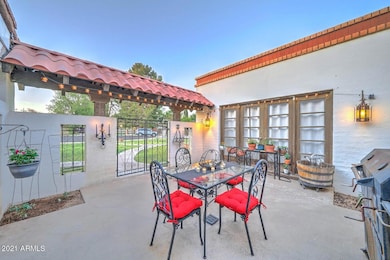 1125 E Dolphin Circle-4