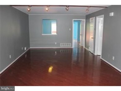 254 Leedom Way unit 92, Newtown, PA 18940 - photo 4