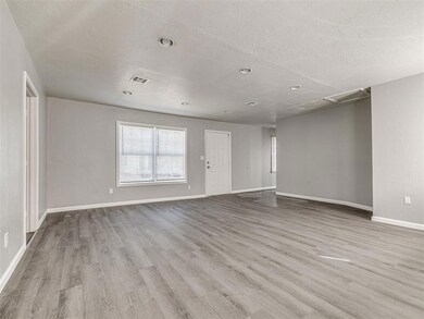 19350 8 A St, Norman, OK 73026 - photo 7