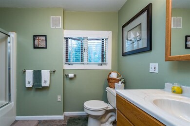 202 Beacon Hill Rd, Pembroke, NH 03275 - photo 4