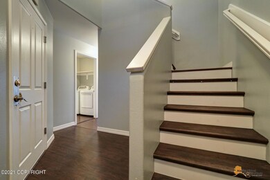 6683 Whispering Loop unit B, Anchorage, AK 99504 - photo 4