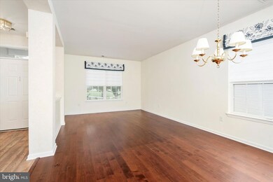 11 Newton Ct, Columbus, NJ 08022 - photo 4