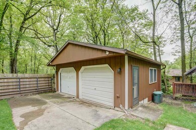 2390 White Oak Tr, Dunn, WI 53575 - photo 4